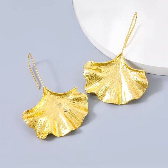 NWT Statement Hook Earrings Large Ginkgo Leaf 14K Plated Fairy Glam Festival - Picture 12 of 12